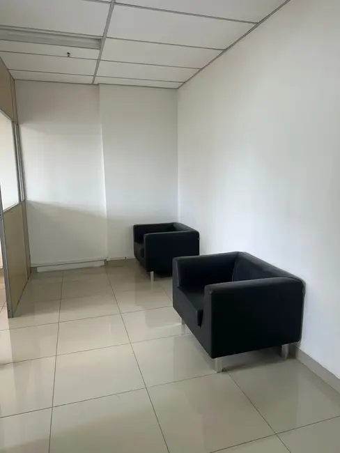 Foto 1 de Sala Comercial com 1 quarto para alugar, 40m2 em Sítio Tamboré Alphaville, Barueri - SP