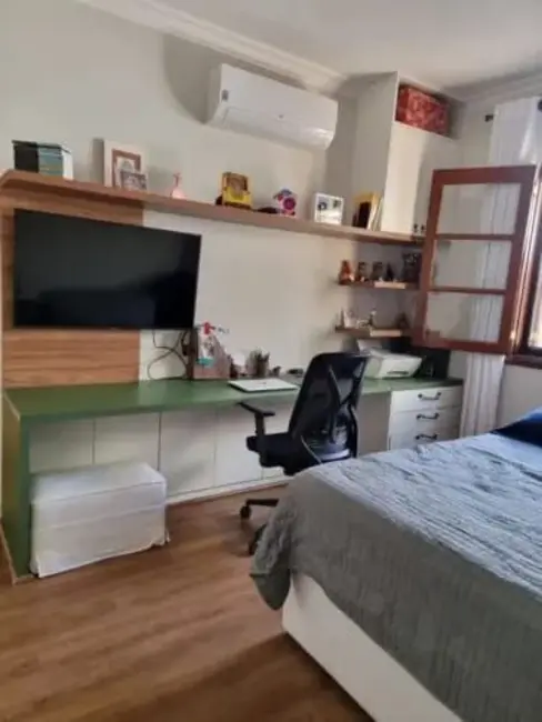 Foto 8 de Sobrado com 3 quartos à venda, 320m2 em Alphaville, Santana De Parnaiba - SP