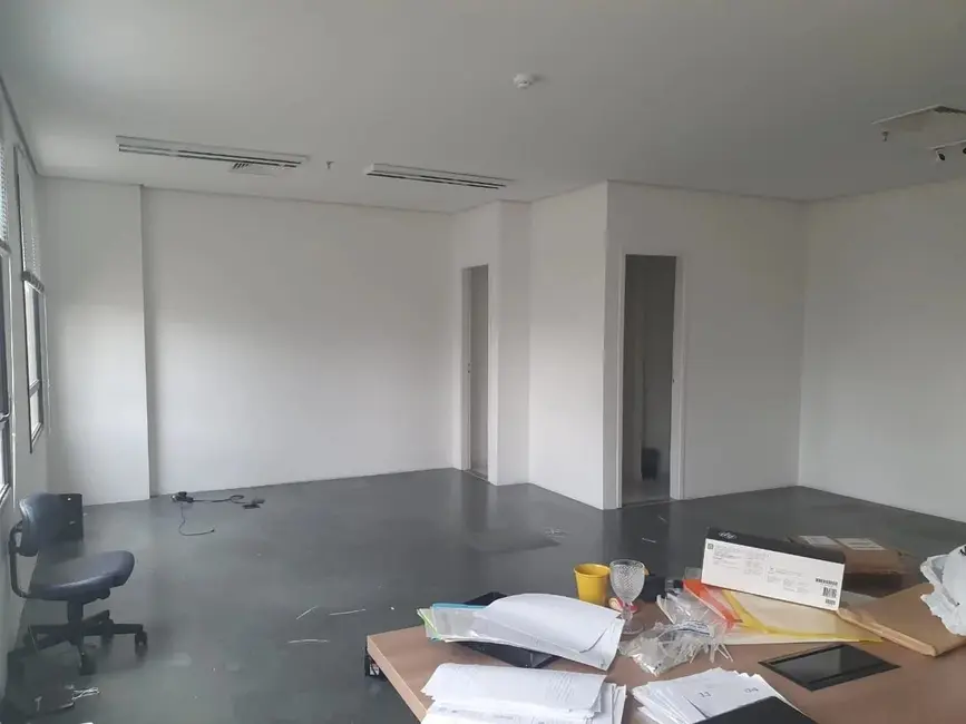 Foto 3 de Sala Comercial com 1 quarto à venda, 57m2 em Alphaville Industrial, Barueri - SP