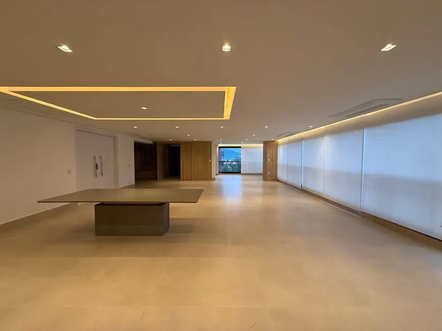 Foto 3 de Apartamento com 4 quartos à venda, 412m2 em Green Valley Alphaville, Barueri - SP