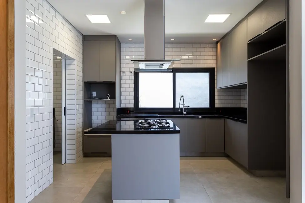 Foto 4 de Sobrado com 4 quartos à venda, 367m2 em Alphaville, Santana De Parnaiba - SP