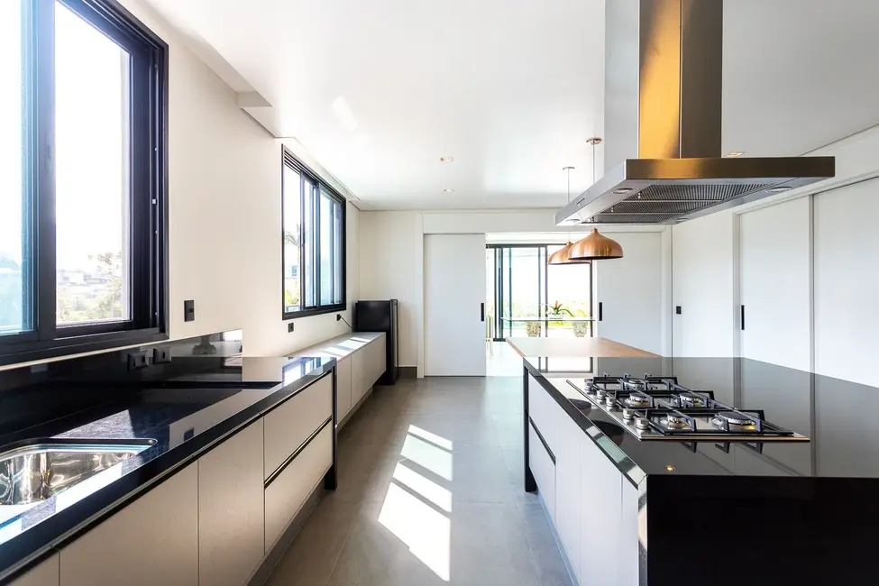 Foto 3 de Sobrado com 4 quartos à venda em Tamboré, Barueri - SP