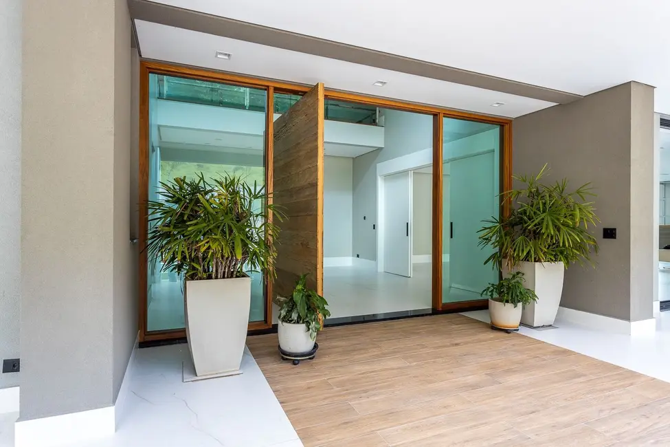 Foto 2 de Sobrado com 4 quartos à venda em Tamboré, Barueri - SP