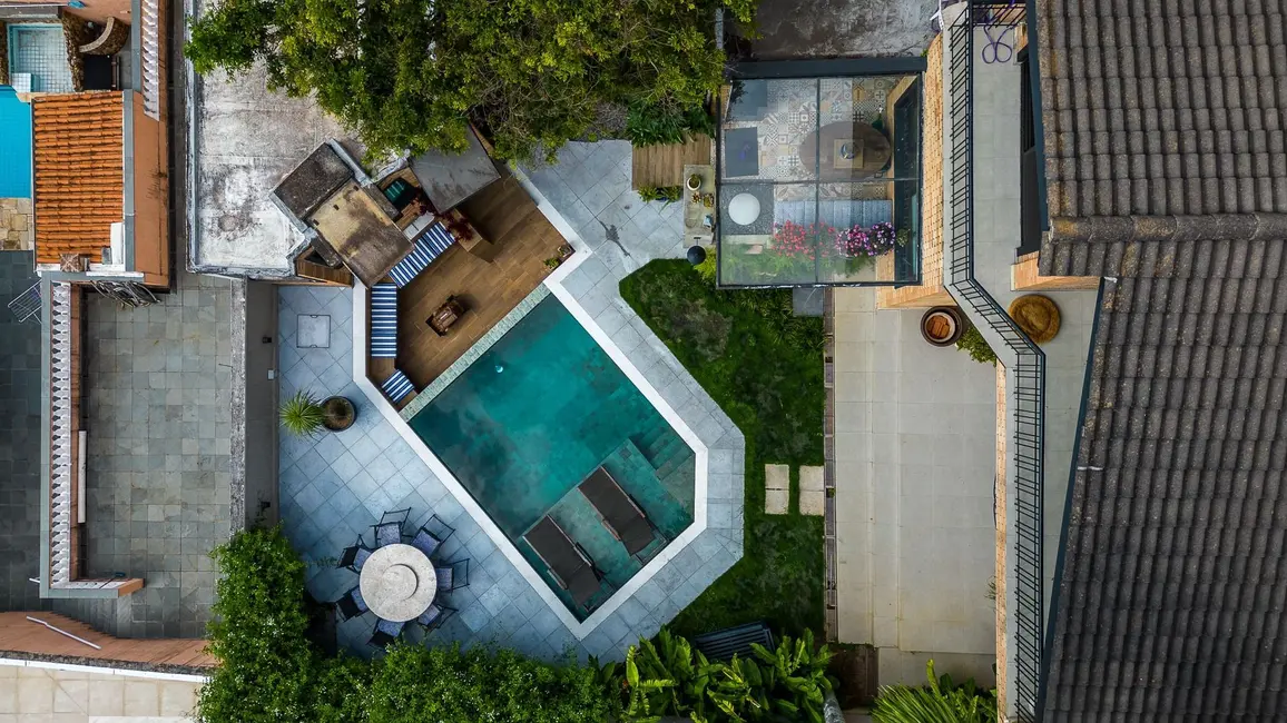 Foto 2 de Sobrado com 4 quartos à venda, 500m2 em Alphaville, Santana De Parnaiba - SP