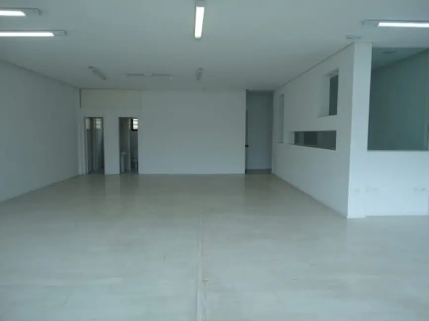 Armazém / Galpão para alugar, 800m2 em Tamboré, Barueri - SP - imagem 4 Foto 4 de Armazém / Galpão para alugar, 800m2 em Tamboré, Barueri - SP