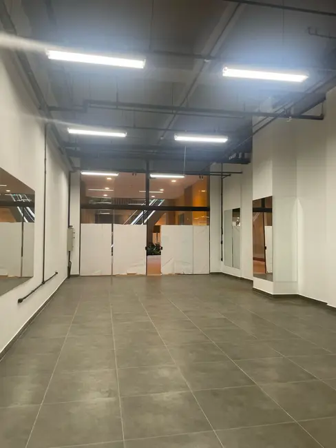 Foto 1 de Loja para alugar, 125m2 em Sítio Tamboré Alphaville, Barueri - SP