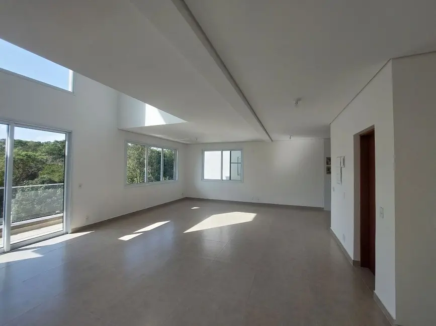 Foto 1 de Sobrado com 3 quartos à venda, 286m2 em Tarumã, Santana De Parnaiba - SP
