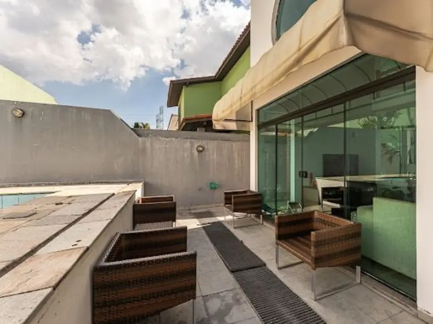 Foto 2 de Sobrado com 4 quartos para alugar, 305m2 em Alphaville, Santana De Parnaiba - SP