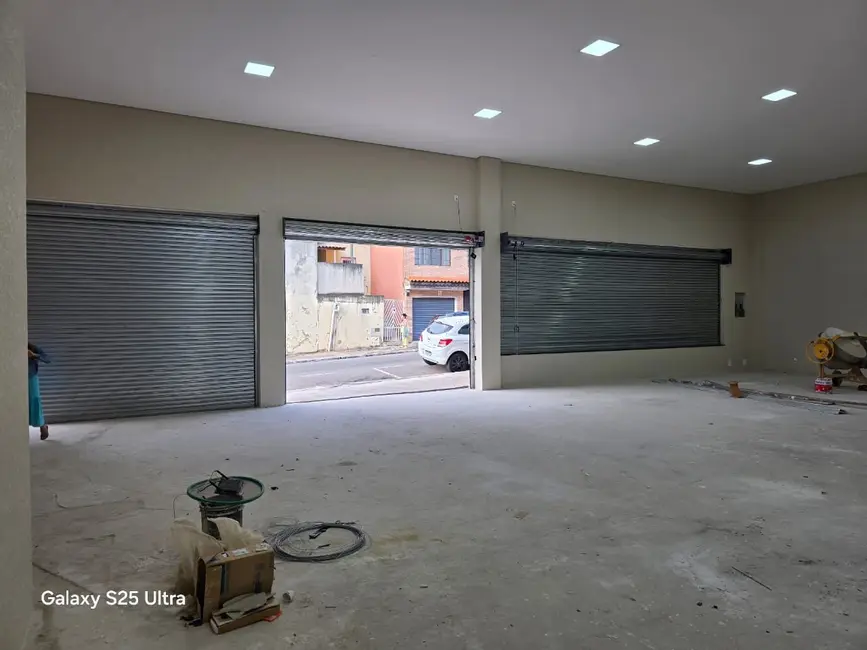 Armazém / Galpão com 1 quarto para alugar, 380m2 em Centro, Santana De Parnaiba - SP - imagem 2 Foto 2 de Armazém / Galpão com 1 quarto para alugar, 380m2 em Centro, Santana De Parnaiba - SP