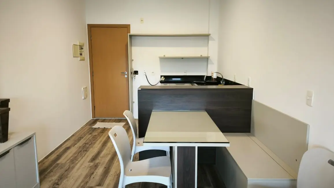 Foto 2 de Apartamento com 1 quarto para alugar, 38m2 em Santana De Parnaiba - SP