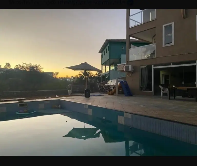 Foto 1 de Sobrado com 4 quartos à venda, 420m2 em Tarumã, Santana De Parnaiba - SP