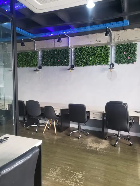 Sala Comercial com 1 quarto para alugar, 70m2 em Barueri - SP - imagem 2 Foto 2 de Sala Comercial com 1 quarto para alugar, 70m2 em Barueri - SP