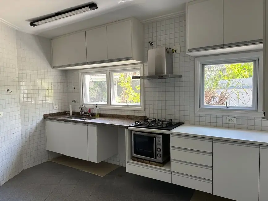 Foto 5 de Sobrado com 4 quartos à venda, 350m2 em Alphaville, Santana De Parnaiba - SP