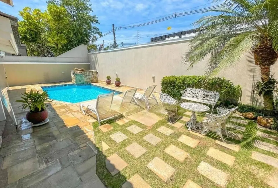 Foto 4 de Sobrado com 4 quartos à venda, 360m2 em Alphaville Residencial Zero, Barueri - SP