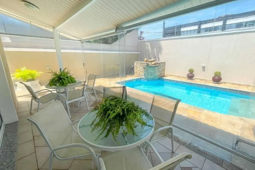 Foto 3 de Sobrado com 4 quartos à venda, 360m2 em Alphaville Residencial Zero, Barueri - SP