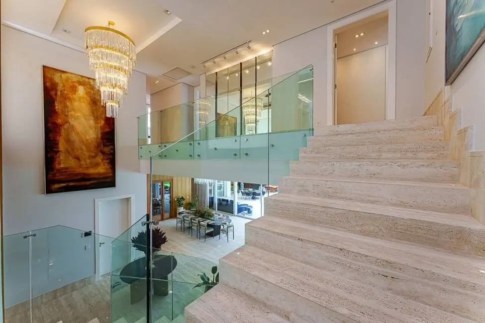 Foto 8 de Sobrado com 5 quartos à venda, 1280m2 em Barueri - SP