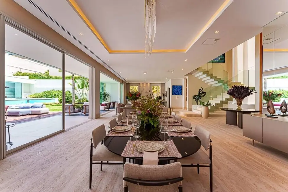 Foto 1 de Sobrado com 5 quartos à venda, 1280m2 em Barueri - SP