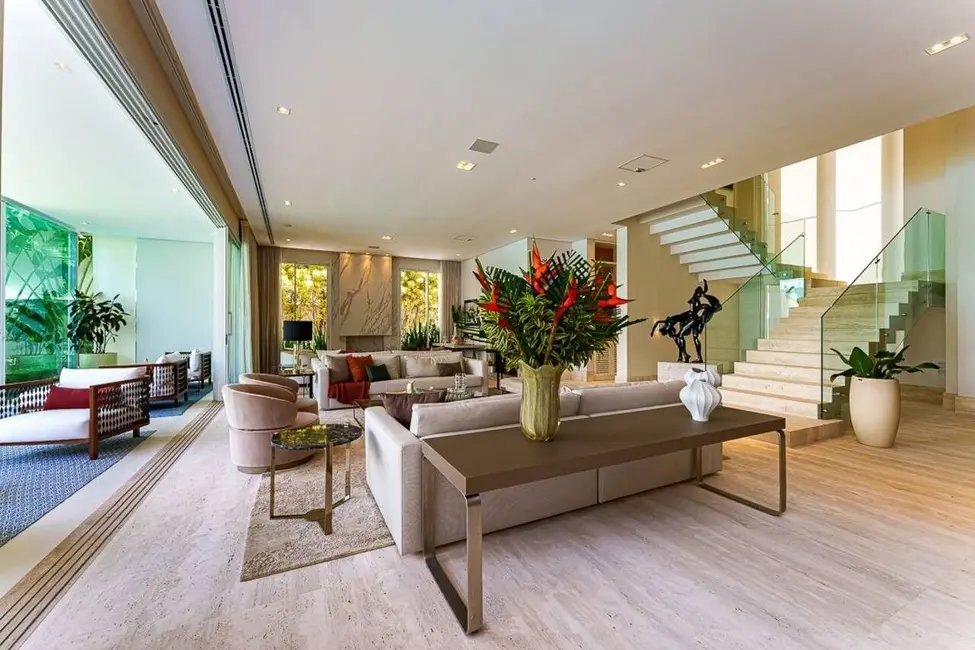 Foto 3 de Sobrado com 5 quartos à venda, 1280m2 em Barueri - SP