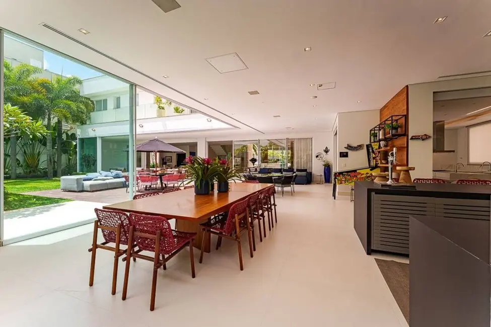 Foto 6 de Sobrado com 5 quartos à venda, 1280m2 em Barueri - SP