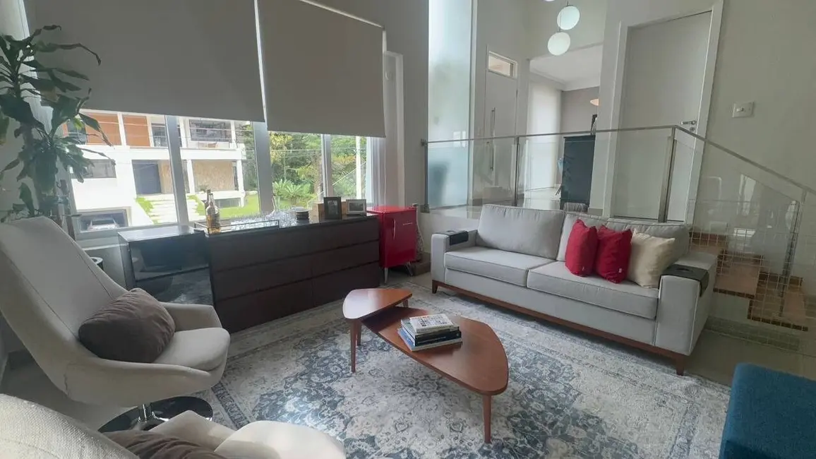 Foto 9 de Sobrado com 4 quartos à venda, 330m2 em Barueri - SP