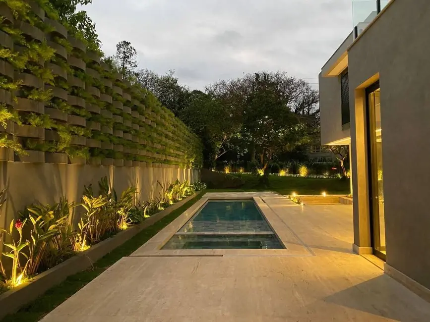 Foto 3 de Sobrado com 5 quartos à venda, 910m2 em Alphaville Residencial Dois, Barueri - SP