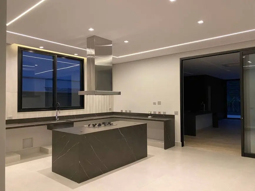 Foto 9 de Sobrado com 5 quartos à venda, 910m2 em Alphaville Residencial Dois, Barueri - SP