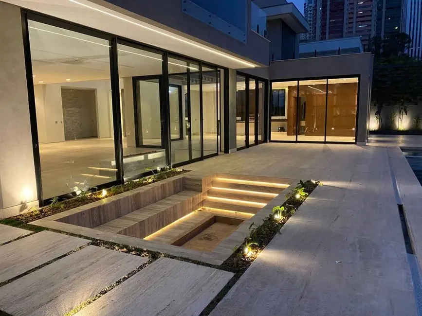 Foto 1 de Sobrado com 5 quartos à venda, 910m2 em Alphaville Residencial Dois, Barueri - SP