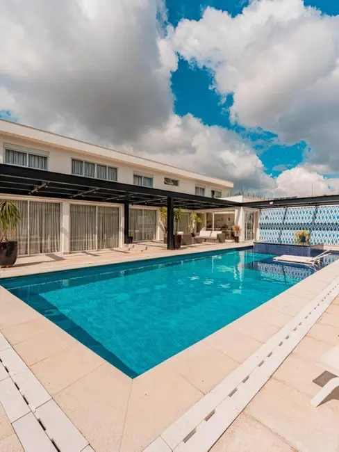 Sobrado com 4 quartos à venda, 900m2 em Alphaville Residencial Dois, Barueri - SP - imagem 1 Foto 1 de Sobrado com 4 quartos à venda, 900m2 em Alphaville Residencial Dois, Barueri - SP