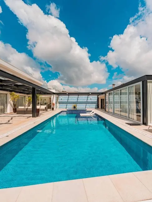 Foto 2 de Sobrado com 4 quartos à venda, 900m2 em Alphaville Residencial Dois, Barueri - SP