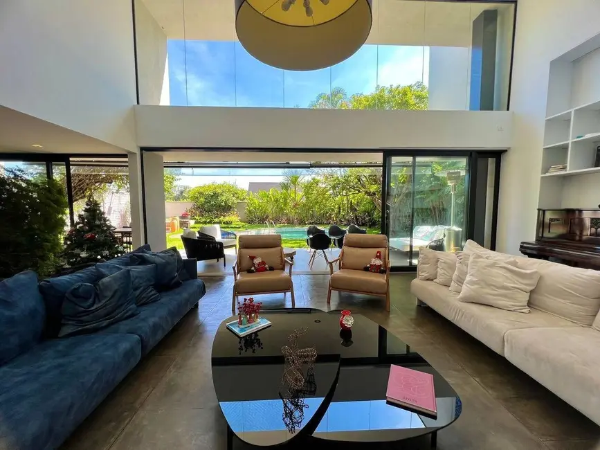 Foto 6 de Sobrado com 3 quartos à venda, 380m2 em Alphaville Residencial Dois, Barueri - SP