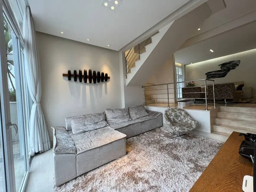 Foto 1 de Sobrado com 4 quartos à venda, 400m2 em Alphaville, Santana De Parnaiba - SP