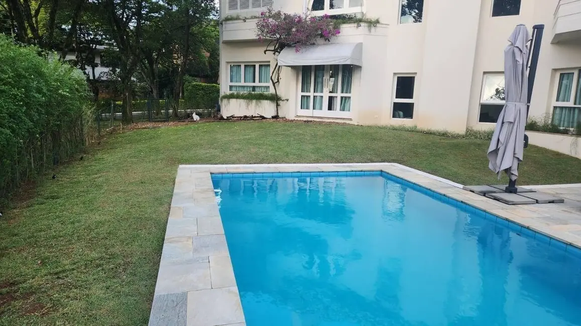 Foto 2 de Sobrado com 4 quartos à venda, 400m2 em Alphaville, Santana De Parnaiba - SP