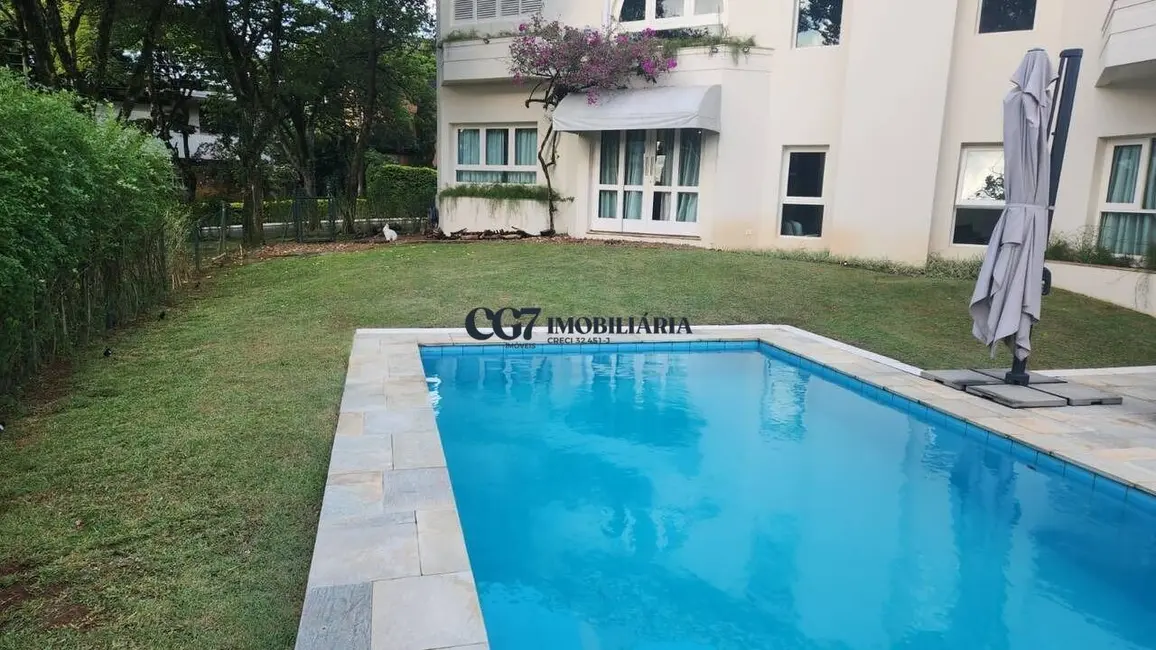 Foto 2 de Sobrado com 4 quartos à venda, 400m2 em Alphaville, Santana De Parnaiba - SP