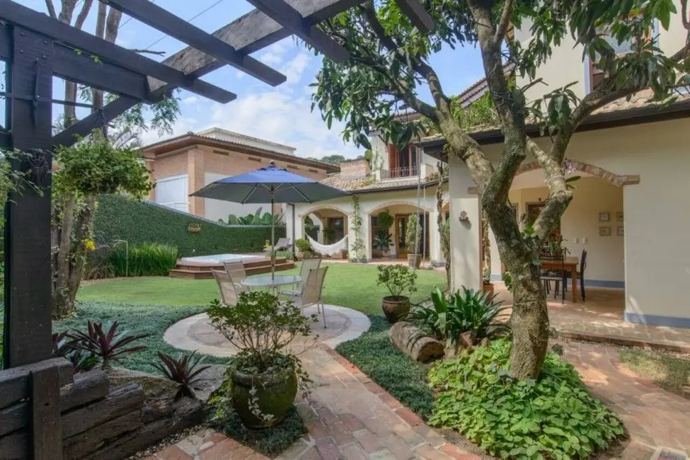 Foto 2 de Sobrado com 4 quartos à venda, 400m2 em Alphaville, Santana De Parnaiba - SP