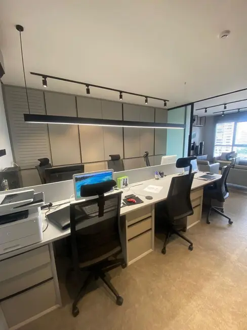 Foto 1 de Sala Comercial com 1 quarto à venda, 50m2 em Sítio Tamboré Alphaville, Barueri - SP