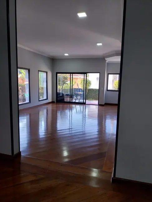 Foto 6 de Sobrado com 5 quartos à venda, 300m2 em Alphaville, Santana De Parnaiba - SP