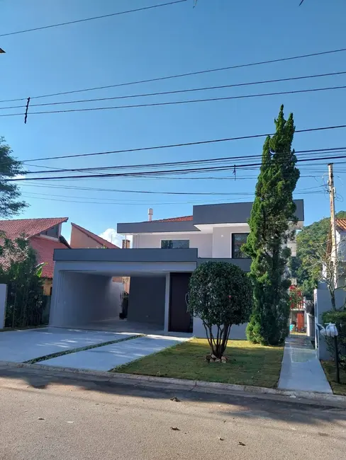 Foto 1 de Sobrado com 5 quartos à venda, 300m2 em Alphaville, Santana De Parnaiba - SP