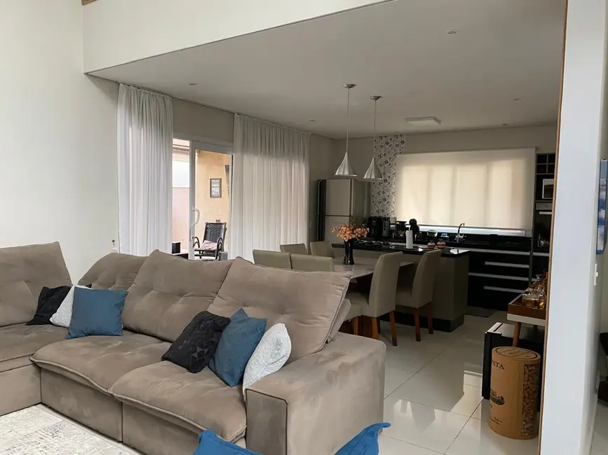 Foto 4 de Sobrado com 3 quartos à venda, 250m2 em Parque Sinai, Santana De Parnaiba - SP