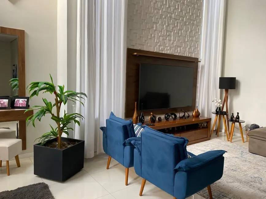 Foto 3 de Sobrado com 3 quartos à venda, 250m2 em Parque Sinai, Santana De Parnaiba - SP