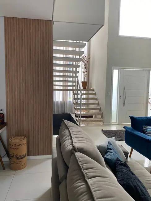 Foto 5 de Sobrado com 3 quartos à venda, 250m2 em Parque Sinai, Santana De Parnaiba - SP