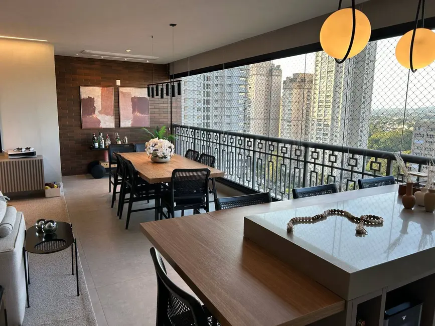 Foto 3 de Apartamento com 4 quartos à venda, 228m2 em Alphaville Conde II, Barueri - SP