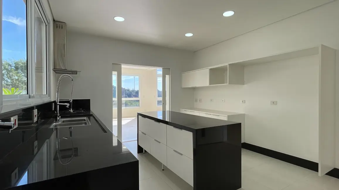 Foto 2 de Sobrado com 4 quartos para alugar, 521m2 em Alphaville, Santana De Parnaiba - SP