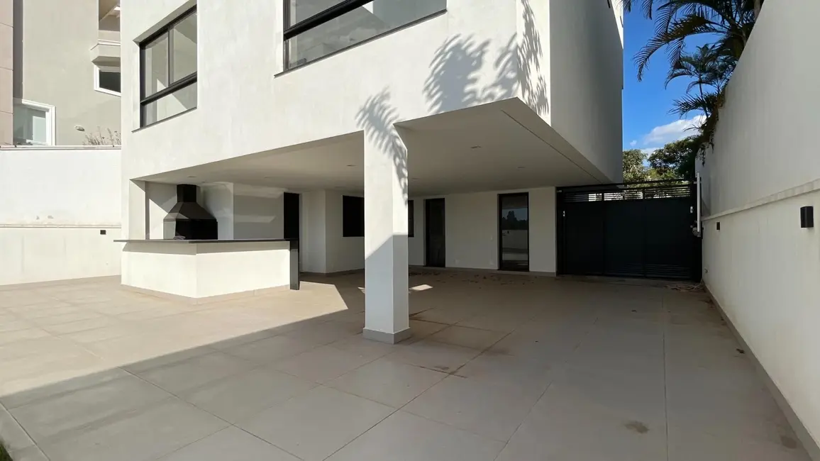 Foto 2 de Sobrado com 4 quartos para alugar, 350m2 em Alphaville, Santana De Parnaiba - SP