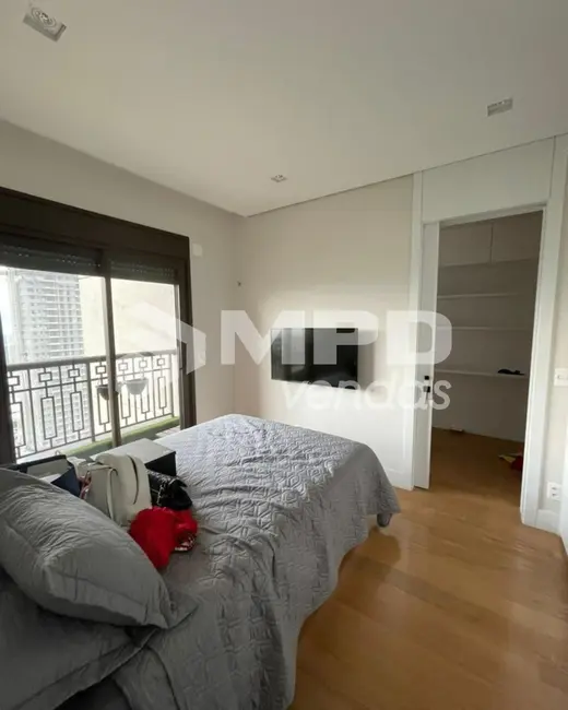 Foto 8 de Apartamento com 3 quartos à venda, 228m2 em Alphaville Conde II, Barueri - SP