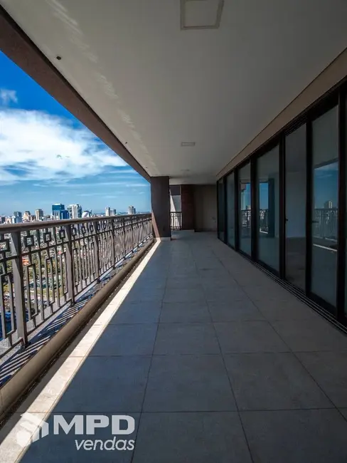 Foto 3 de Cobertura com 4 quartos à venda, 708m2 em Green Valley Alphaville, Barueri - SP