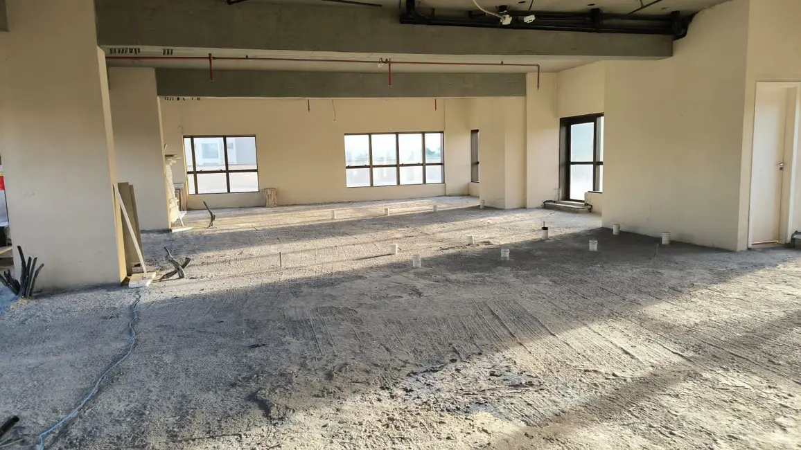 Foto 5 de Sala Comercial com 1 quarto para alugar, 636m2 em Vila Pouso Alegre, Barueri - SP