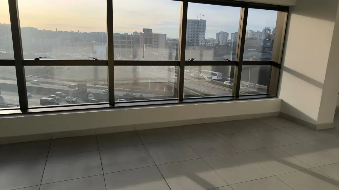 Sala Comercial com 1 quarto para alugar, 636m2 em Vila Pouso Alegre, Barueri - SP - imagem 8 Foto 8 de Sala Comercial com 1 quarto para alugar, 636m2 em Vila Pouso Alegre, Barueri - SP
