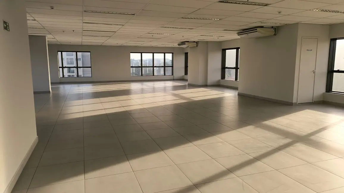 Sala Comercial com 1 quarto para alugar, 636m2 em Vila Pouso Alegre, Barueri - SP - imagem 5 Foto 5 de Sala Comercial com 1 quarto para alugar, 636m2 em Vila Pouso Alegre, Barueri - SP