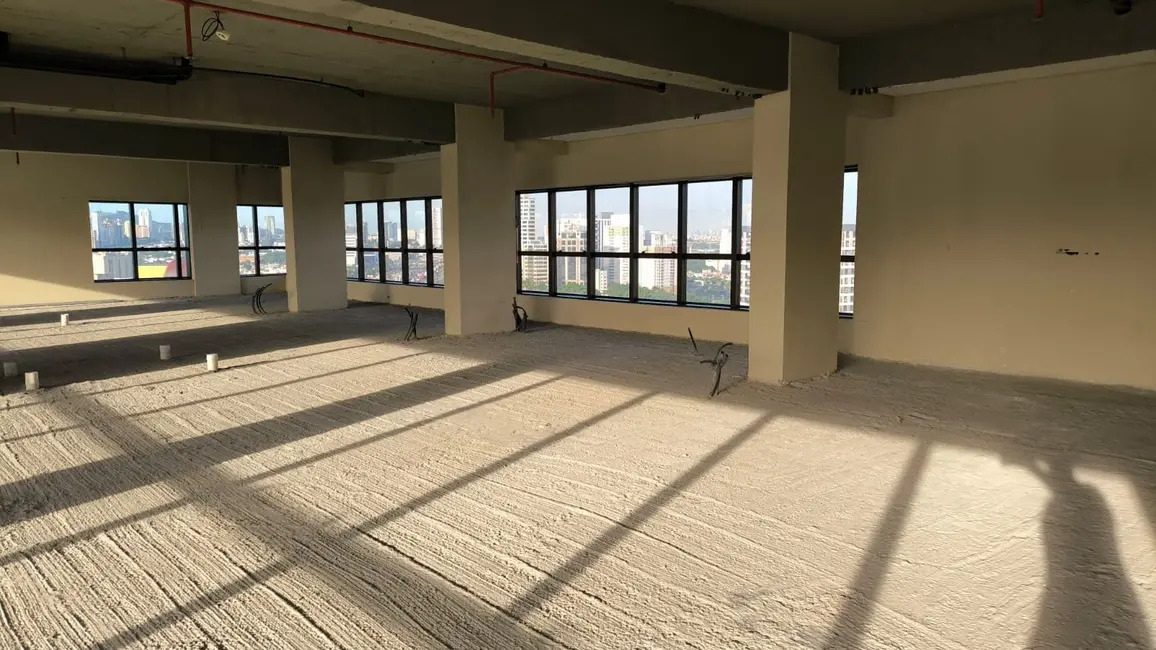 Foto 3 de Sala Comercial com 1 quarto para alugar, 636m2 em Vila Pouso Alegre, Barueri - SP