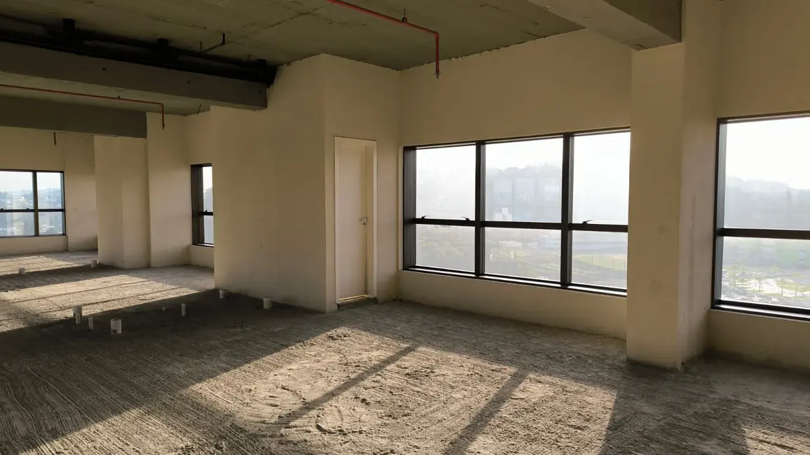 Foto 5 de Sala Comercial com 1 quarto para alugar, 636m2 em Vila Pouso Alegre, Barueri - SP